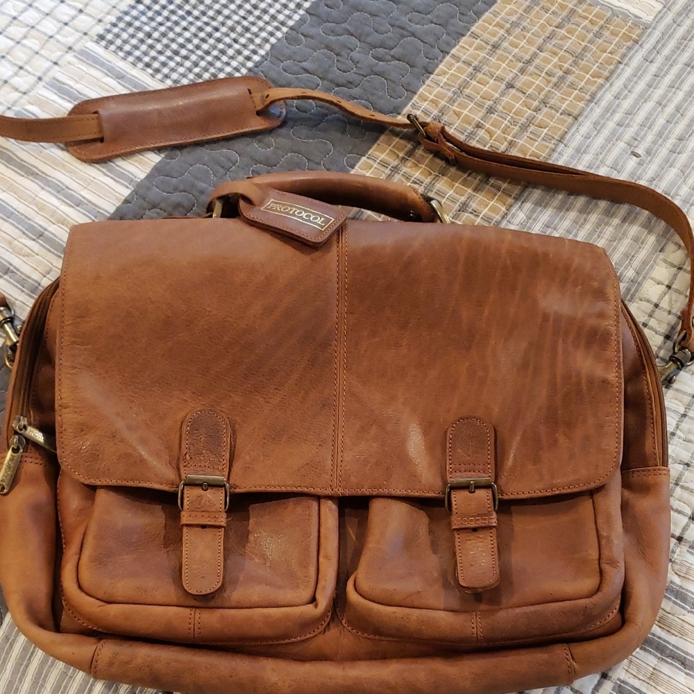 Fossil Brown Leather Messenger Bag